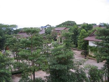 Tanya Resort Chiang Rai Exteriör bild